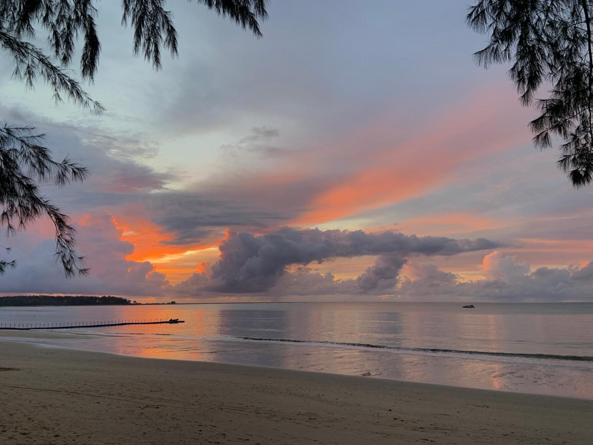 Smilebeach Resort Khaolak Кхаулак Экстерьер фото