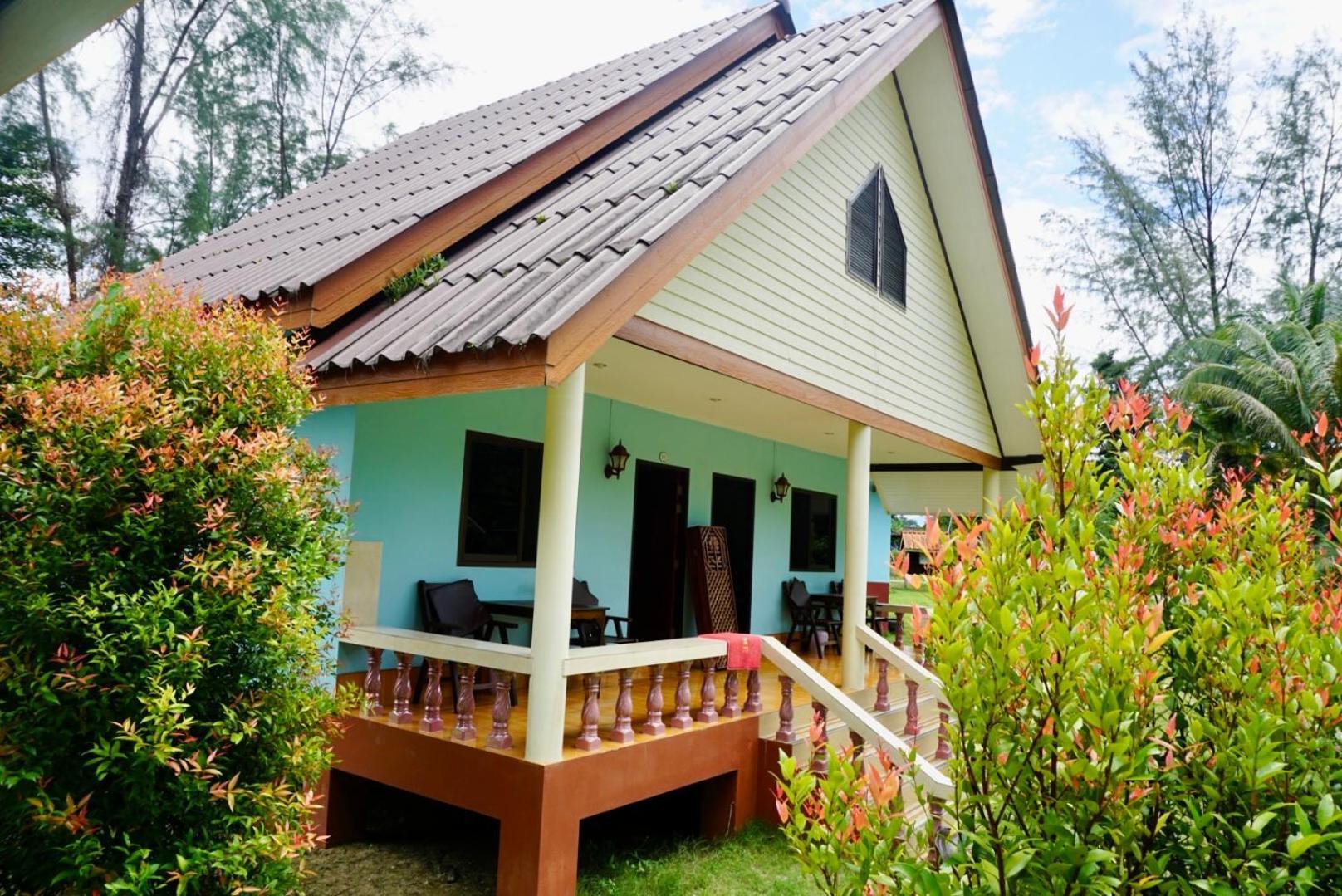 Smilebeach Resort Khaolak Кхаулак Экстерьер фото