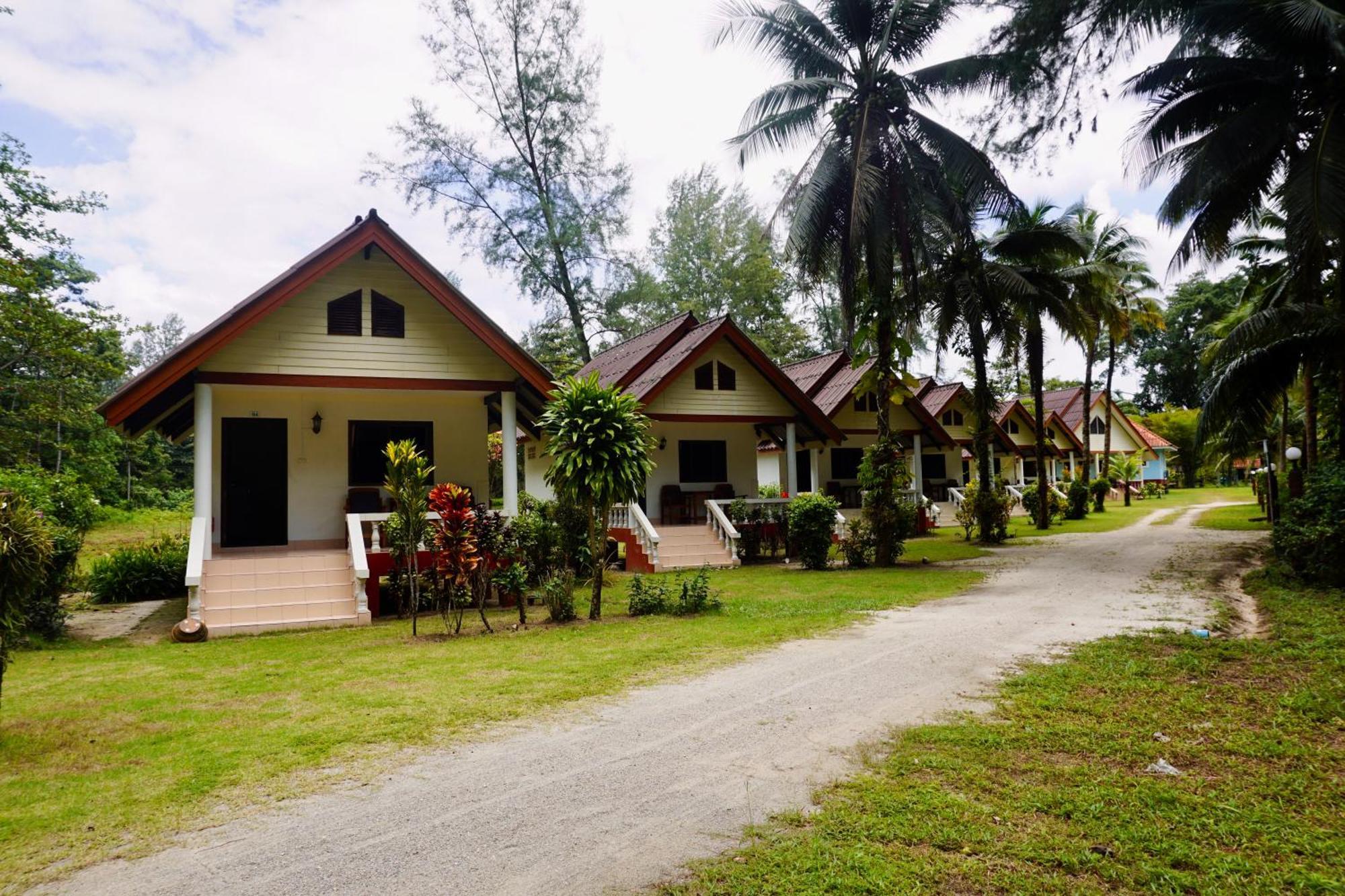 Smilebeach Resort Khaolak Кхаулак Экстерьер фото